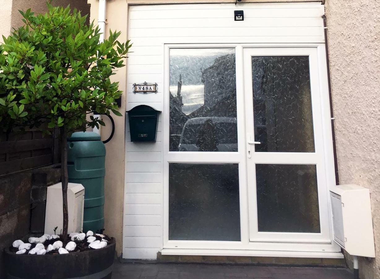 ポースコール Cosy Cwtchヴィラ エクステリア 写真
